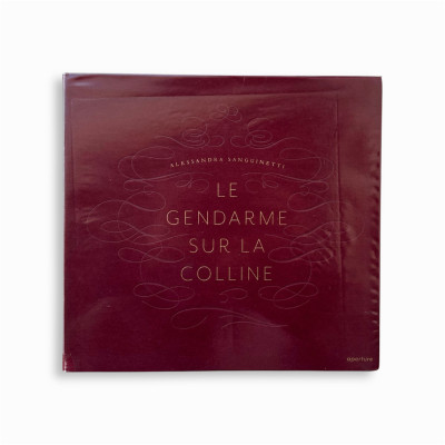 Le gendarme sur la colline